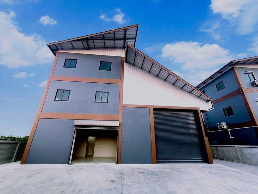 ให้เช่าโกดัง พร้อมสำนักงาน พร้อมห้องพัก ย่านบางใหญ่ ซอยวัดต้นเชือก ถนนทางหลวงชนบท นบ.5014 / สร้างใหม่ / พื้นที่ใช้สอยรวม 408 ตารางเมตร 1