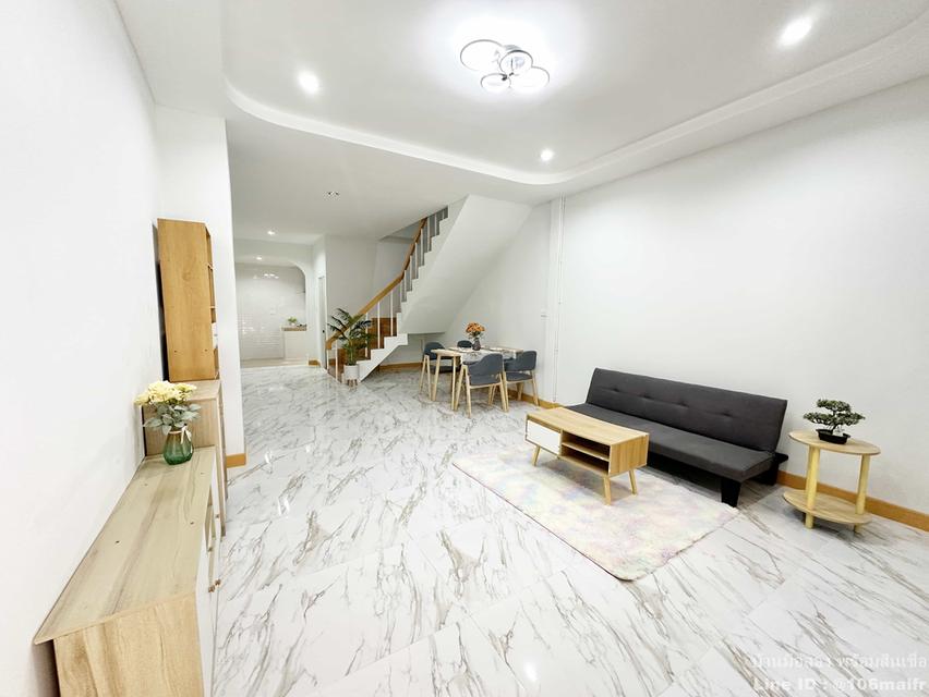 หมู่บ้านพัชรัฐ คู้บอน 27 3