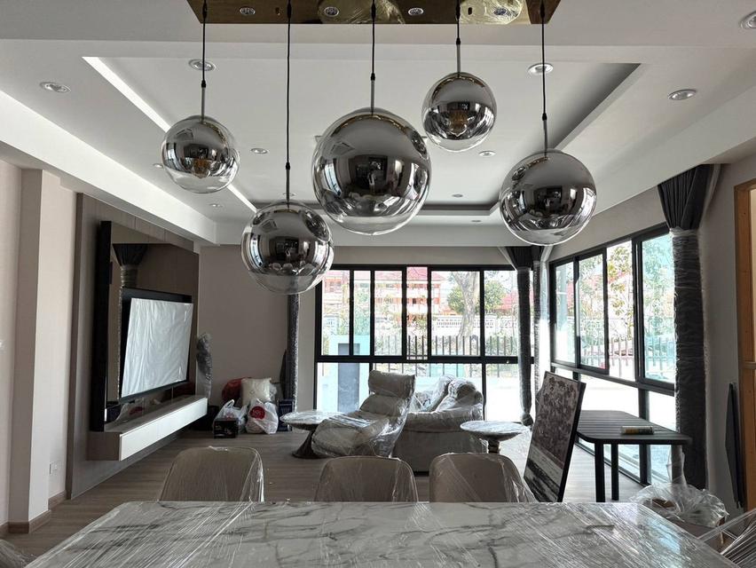 ขายบ้านพูลวิลล่าพัทยาสร้างใหม่2ชั้นพร้อมอยู่ 4 ห้องนอน 5 ห้องน้ำ ซอยชัยฤกษ์1 ใกล้ทะเลจอมเทียนเพียง 1.5 กม. มีเพียง3หลังเท่านั้น 8