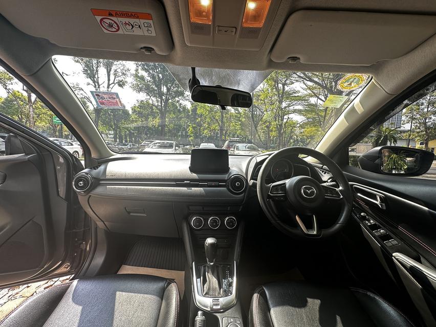 ขายรถยนต์มือสอง Mazda 2 สีน้ำตาล รุ่น High Connect เจ้าของขายเองค่ะ