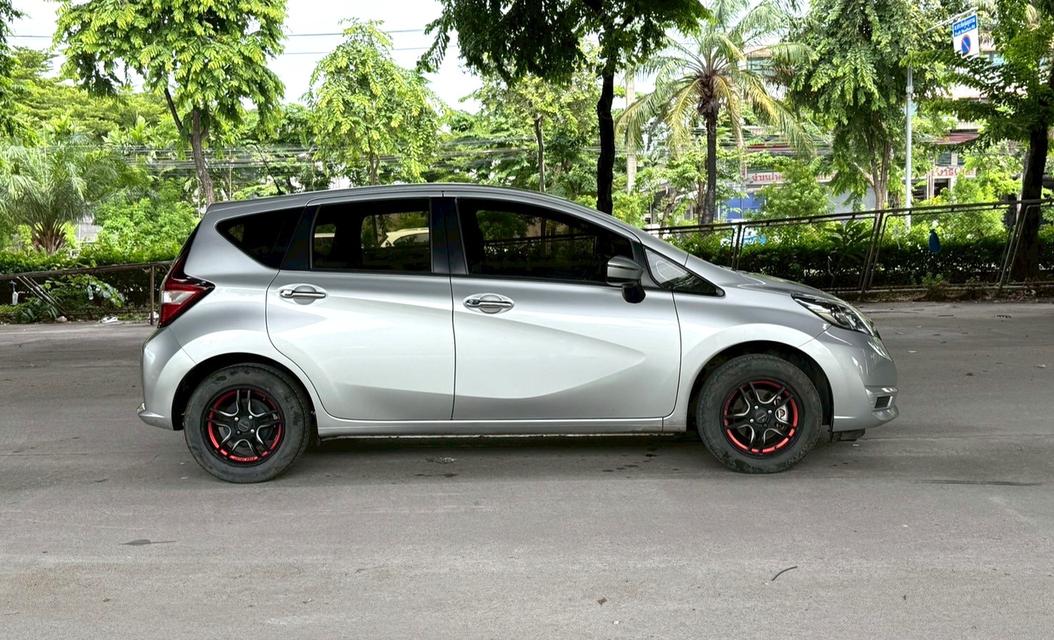 ขายรถ nissan Note 1.2V ปี 2018 สีเทา เกียร์ออโต้ 8