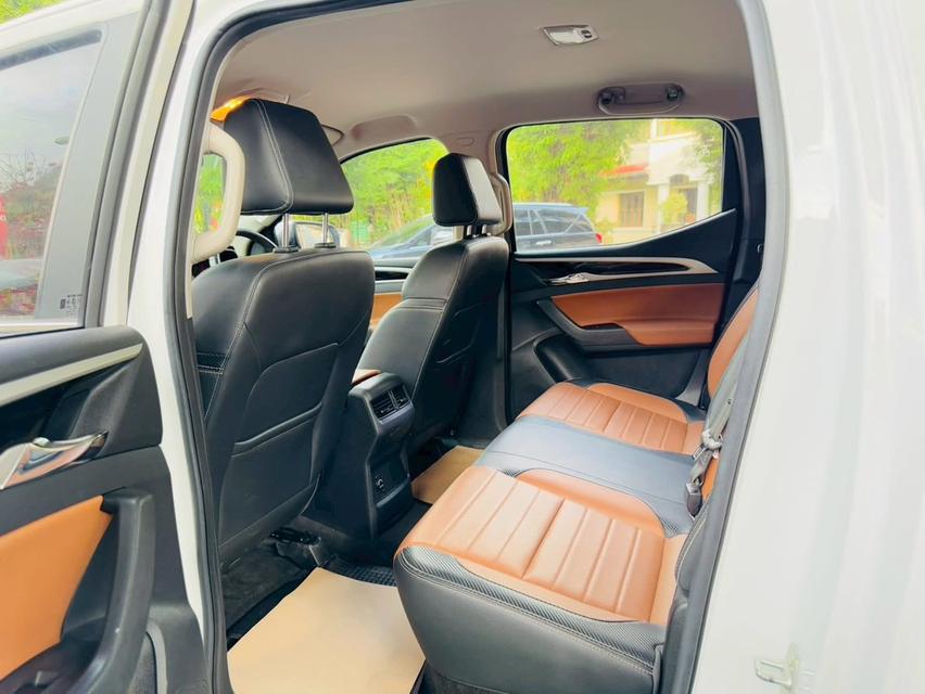 #MG EXTENDER 4 ประตู 2.0 GRAND X i-Smart ปี 2022  #รับประกันไมล์แท้  67,xxx กม เกียร์ : ออโต้ เครื่องยนต์2,000 ดีเซล สี : ขาว  9