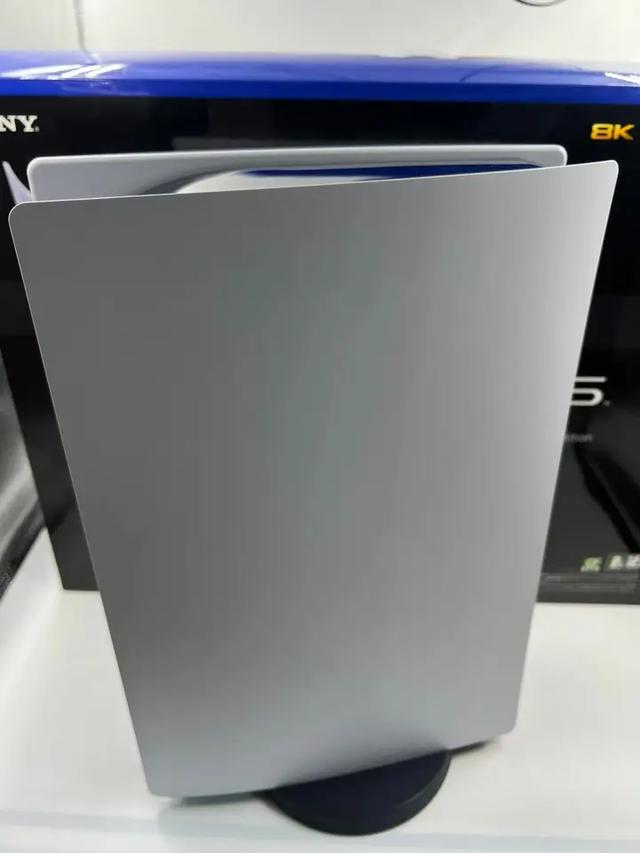 เครื่องเล่นเกม Sony PlayStation 4 สภาพดี 2