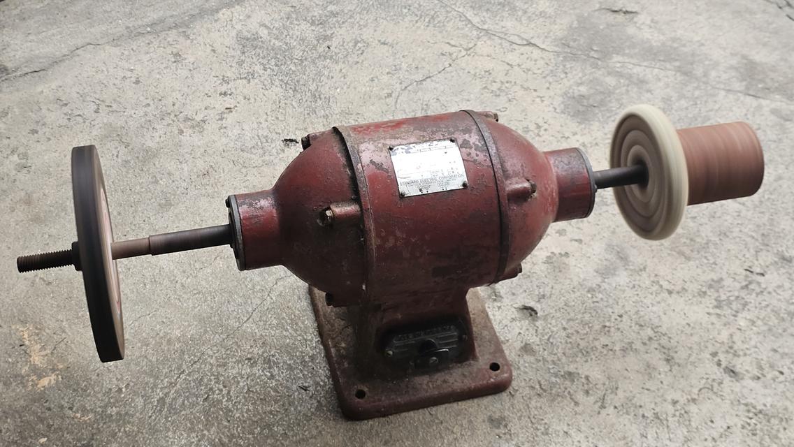 มอเตอร์ 2 แขน ขนาด 1/2 ไฟบ้าน 220v สวยเดิมใช้ได้ปกติ