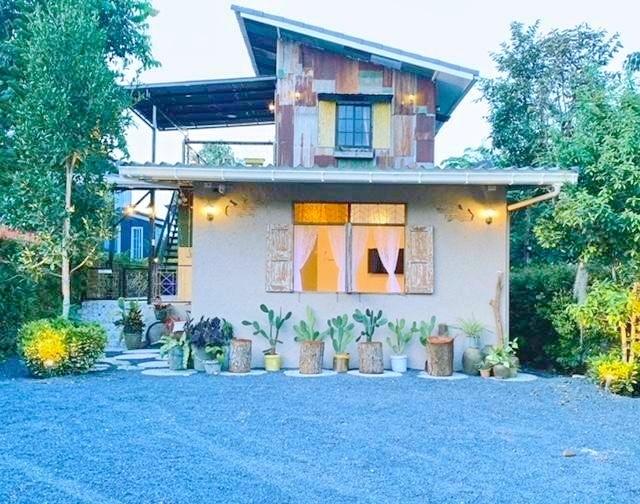 วัดญานสัมปันโน 1 กม. บ้านไร่อิงฟ้า ให้เช่า-ขายบ้าน เขาใหญ่ 3 สไตล์ 250 ตร.ม. 63 ตร.วา. 3 นอน 3 น้ำ เขาใหญ่-วังน้ำเขียว 2