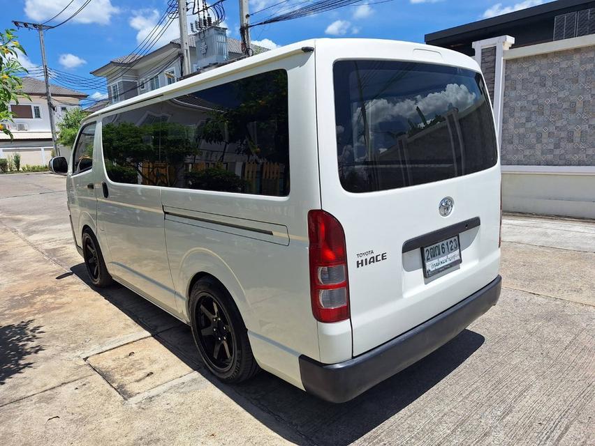 Toyota Hiace 3.0 ECO D4D ดีเซล 2017 รับประกัน รถสวยขับดี สมบูณร์ทุกจุด100% 3