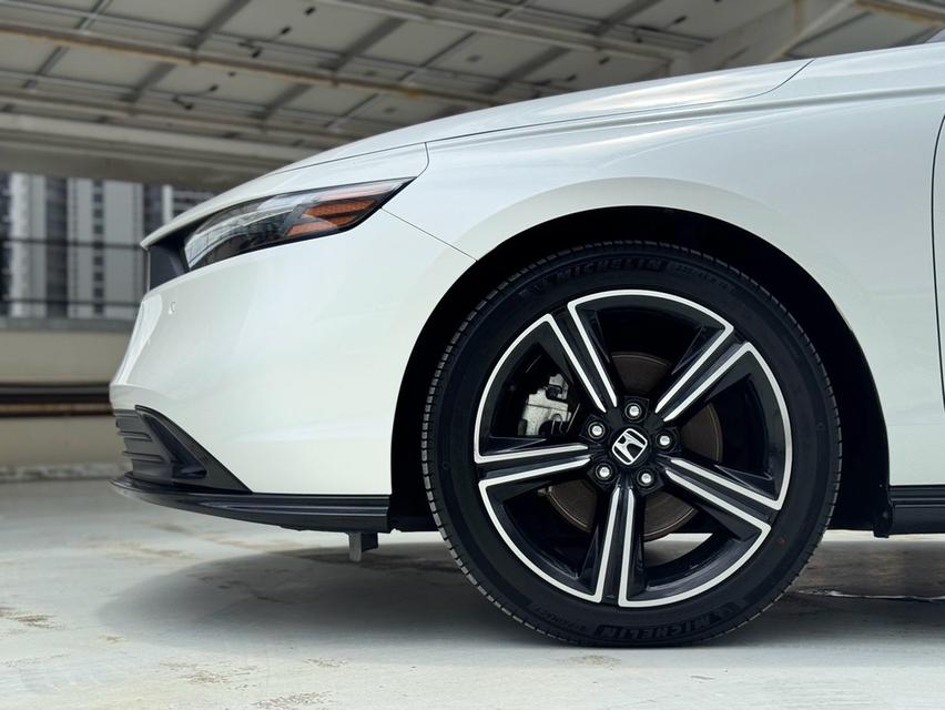 Honda Accord e:HEV ELปี 2023 ไมล์ 45,xxx kmราคา 1,190,000 รูปที่ 7
