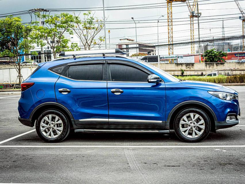 MG ZS i-SMART 1.5D สีน้ำเงิน ปี 2018 มือเดียวป้ายแดง