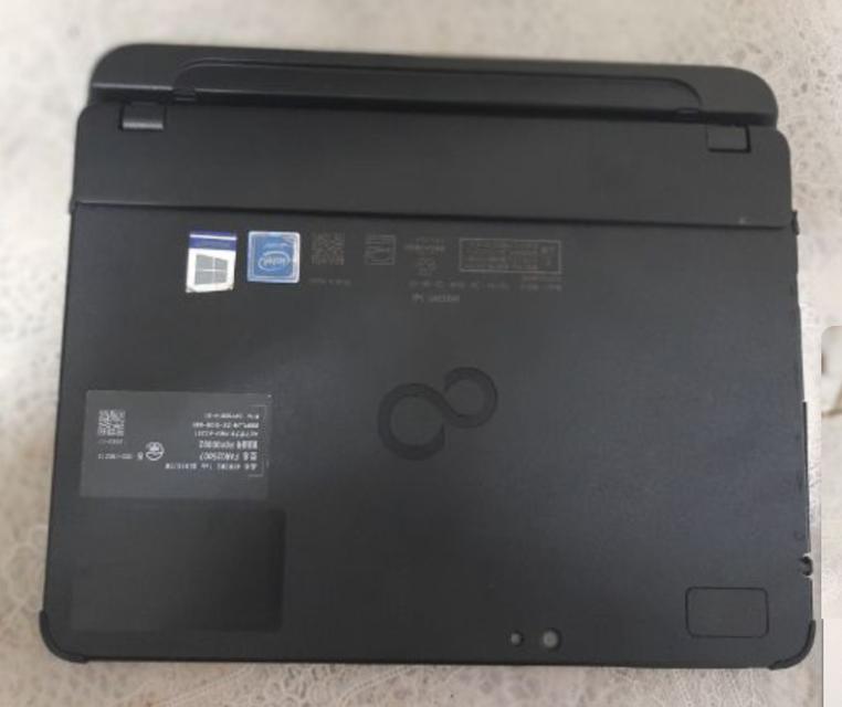 Tablet Windows Fujitsu Arrows Tab Q5010 2