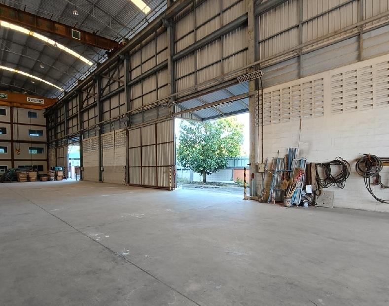 ให้เช่าโกดัง มีเครนพร้อมออฟฟิศ 4 ชั้น / ทำเล คลอง 6 ธัญบุรี / ถนนเลียบคลองหก 6