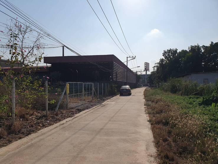 ที่ดินเปล่าให้เช่า บนถนนลำลูกกาคลอง 7 (ให้เช่าระยะสั้นและยาว จะแบ่งเช่าก็ได้) ค่าเช่าตกลงกันได้ 3