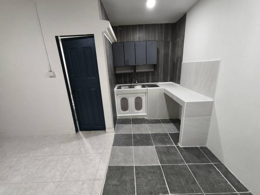 ขายบ้าน 3 ชั้น รีโนเวทใหม่ทั้งหลัง พร้อมอยู่ หมู่บ้านธนะสิน 9 นวมินทร์ 86 3