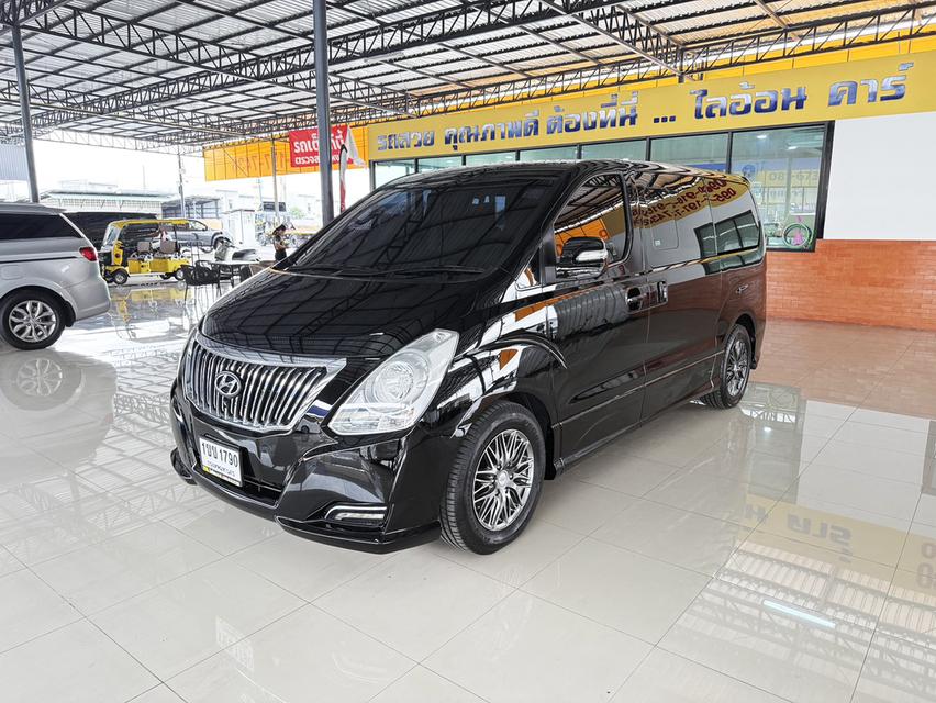 Hyundai Grand Starex 2.5 VIP (ปี 2018) Wagon AT