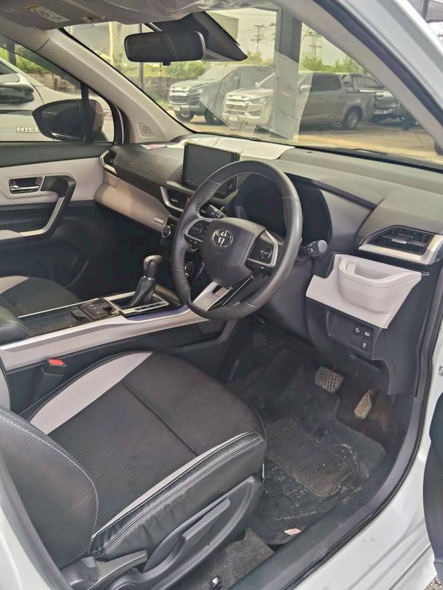 Toyota Veloz 1.5 Premium A/T รูปที่ 3