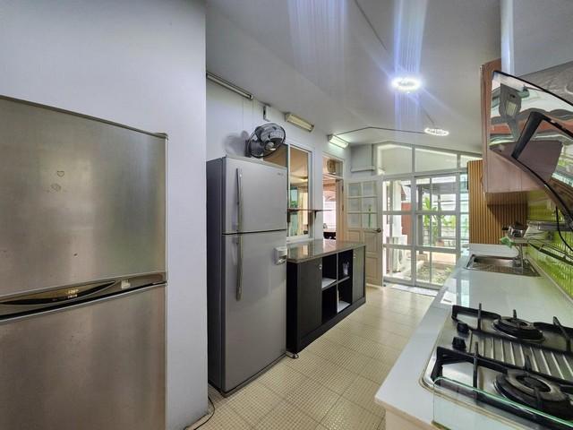 ให้เช่า บ้าน หมู่บ้านบ้านลาดพร้าว Exclusive ถ.เลียบด่วนเอกมัย-รามอินทรา ตรงข้าม ห้างเดอะคริสตัล ซอยโยธินพัฒนา 3  13