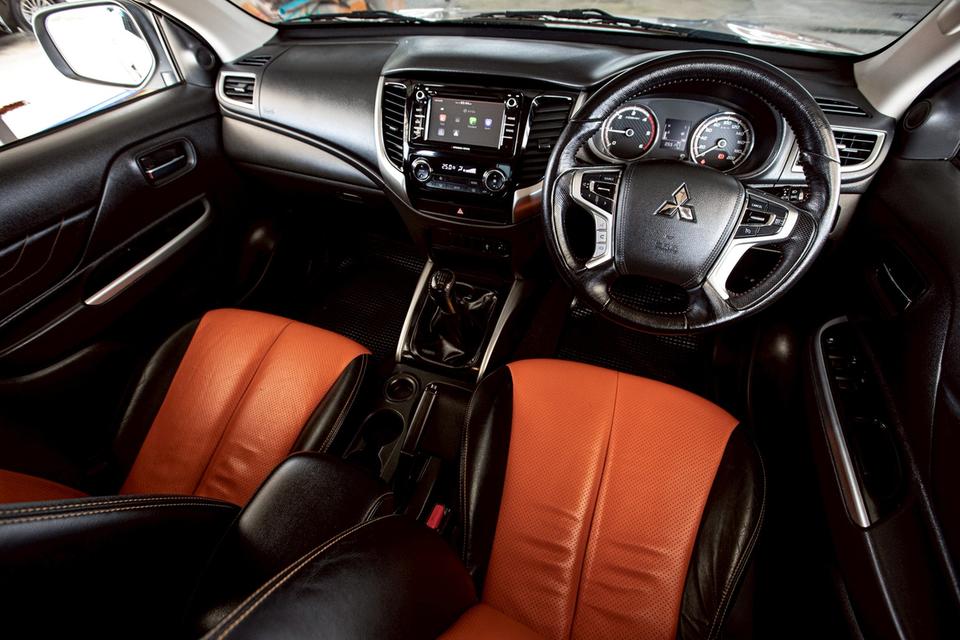 MITSUBISHI TRITON 2.4 MIVEC PLUS DOUBLE CAB ATHLETE ปี 2018 สีขาว ไมล์แท้ 55,147  14