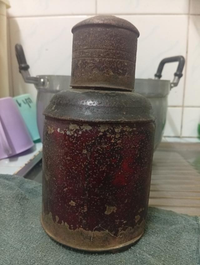 กระป๋องโบราณไว้ใส่ใบชา