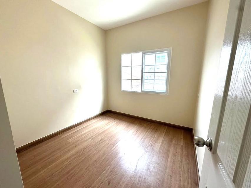 Selling town house 4 bedrooms Pattaya 3.5 Million 13