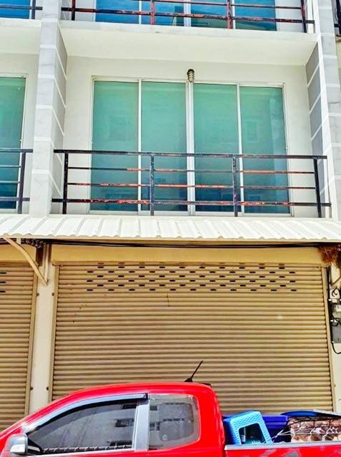 โลตัส นครอินทร์ 1.6กม บางกรวย-ไทรน้อย MRT ไทรม้า พระราม5 ให้เช่าอาคารพาณิชย์ 4 ชั้น มีชั้นดาดฟ้า พร้อมที่ดินข้างหลัง 6