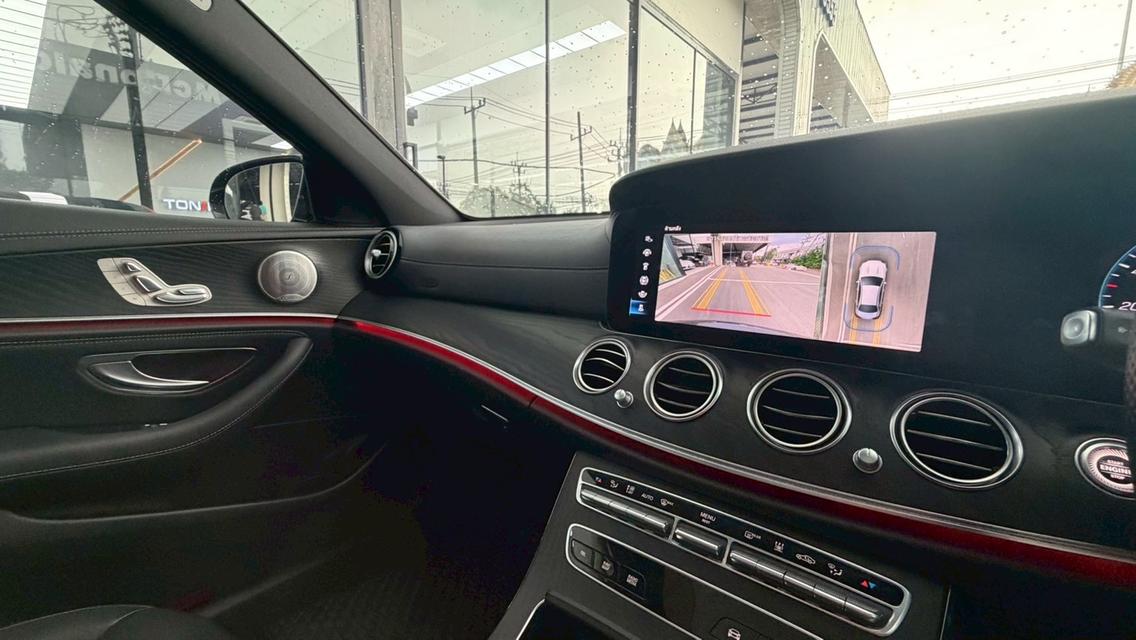 รหัสรถ KPV53 2021 BENZ E300e 2.0 AMG DYNAMIC FACELIFT รูปที่ 6