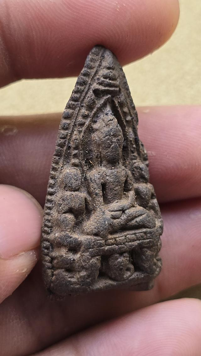 พระเลี่ยงลำพูน เนื้อเขียว 3