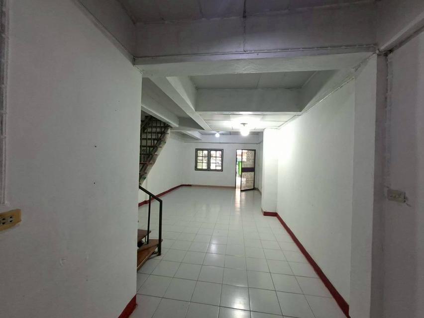 ขายบ้าน 2 ชั้น หมู่บ้านบัวแก้ว ถนนปทุมธานี-บางปะหัน 6