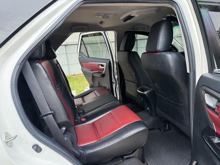 (แจ้งรหัสรถ AVA8247) ⭐️ TOYOTA FORTUNER TRD Sportivo 2.8V 2WD ปี 2016 ใช้งานน้อย รูปที่ 15