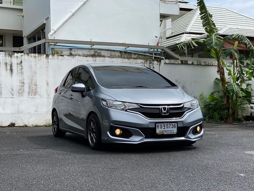 Honda Jazz 1.5S ปี 2017 เลขไมล์ 104,xxx km
