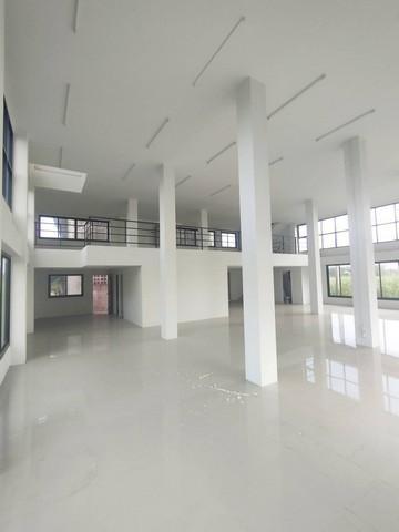 PB5461 ให้เช่าอาคารสำนักงาน ออฟฟิศ ติดถนน สุวินทวงศ์ หนองจอก มีที่จอดรถหน้าตึกหลายคัน 10