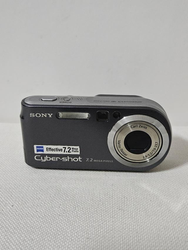 Sony Cyber-shot dsc-p200 2