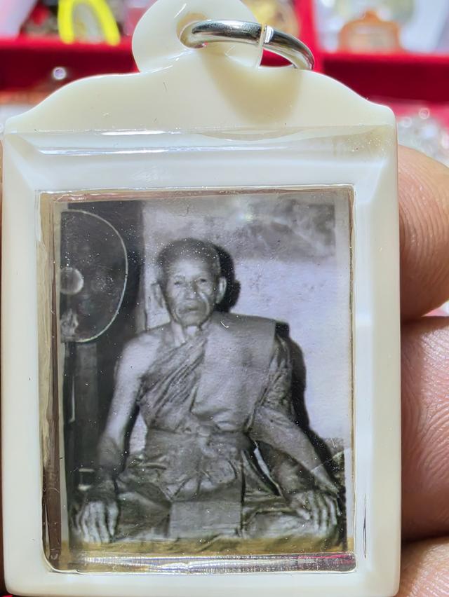 รูปปรอทพ่อสุดวัดกาหลง
