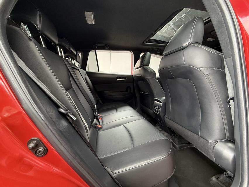 2021 TOYOTA COROLLA CROSS, 1.8 HYBRID GR SPORT โฉม ปี20-ปัจจุบัน สีแดง มือเดียวป้ายแดง รูปที่ 6