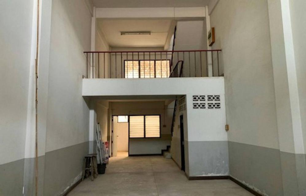 ขาย อาคารพาณิชย์ 3.5ชั้น ราษฏรยินดี หน้าเมือง ราชบุรี ใกล้โรงเรียนนารีวิทยา 2