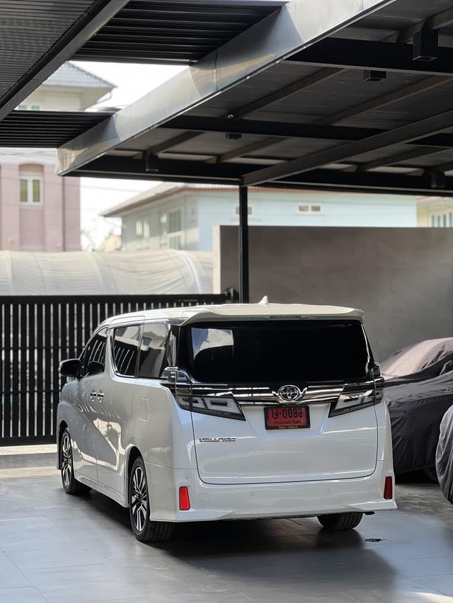 Toyota Vellfire 14
