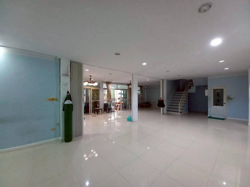 ขายบ้าน 2 ชั้น หมู่บ้านไทยสมบูรณ์3 คลอง3 ใกล้ตลาดไทยสมบูรณ์ 5