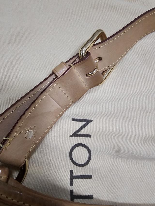 Louis Vuitton รุ่น Damier Azur Galliera PM รูปย่อยที่ 4