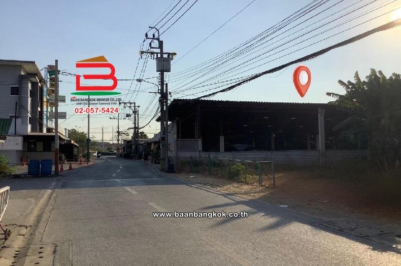 ที่ดินพร้อมบ้าน (ติดถนนเทพรักษ์) ปากซอยเทพรักษ์ 45 เหมาะทำโครงการอเวนิว เนื้อที่ 687.8 ตารางวา รายล้อมด้วยห้างสรรพสินค้า,Street Food เขตบางเขน กรุงเทพ 5