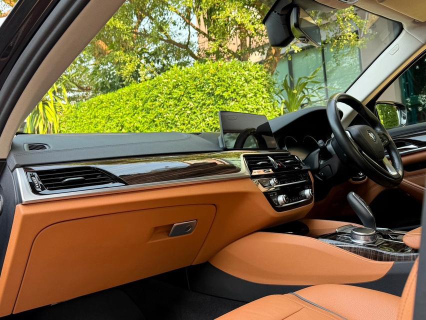 BMW 520D G30 รถมือเดียวป้ายแดง รถออกศูนย์ BMW THAILAND รถวิ่งน้อย เข้าศูนย์ตรงระยะ รถไม่มีอุบัติเหตุครับ รูปที่ 11