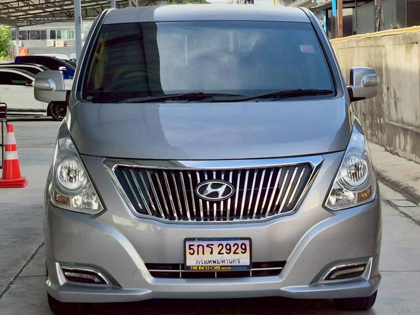 HYUNDAI H1 2.5 MINORCHANGE 2018 รถมือเดียวใช้น้อย สวยมากๆ