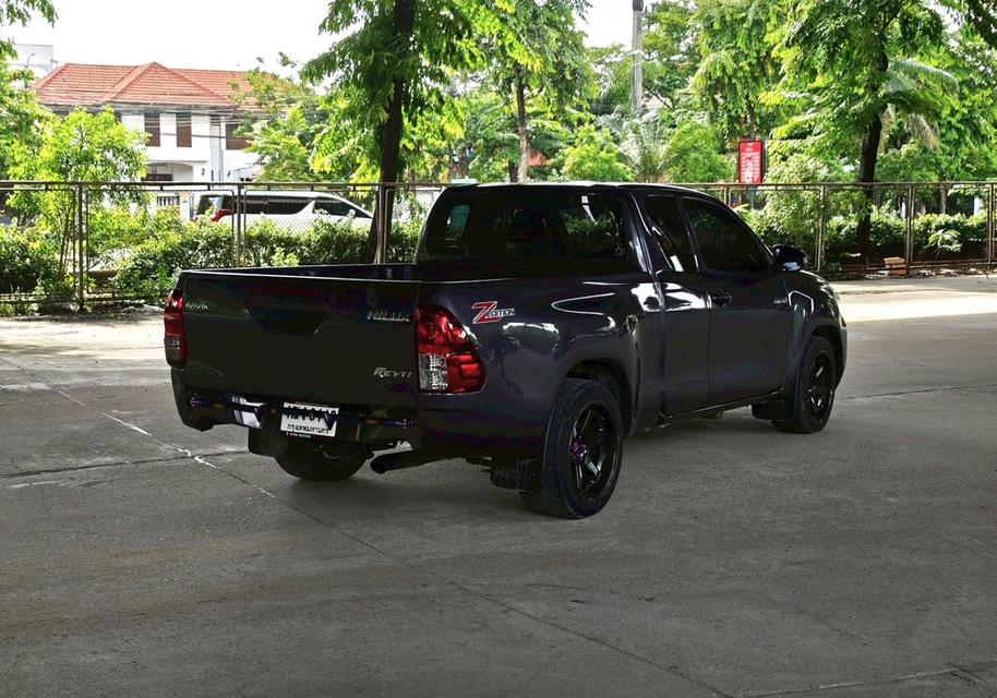 Toyota Hilux Revo 2.4 Entry Z Edition Smart-Cab MT ปี 2022