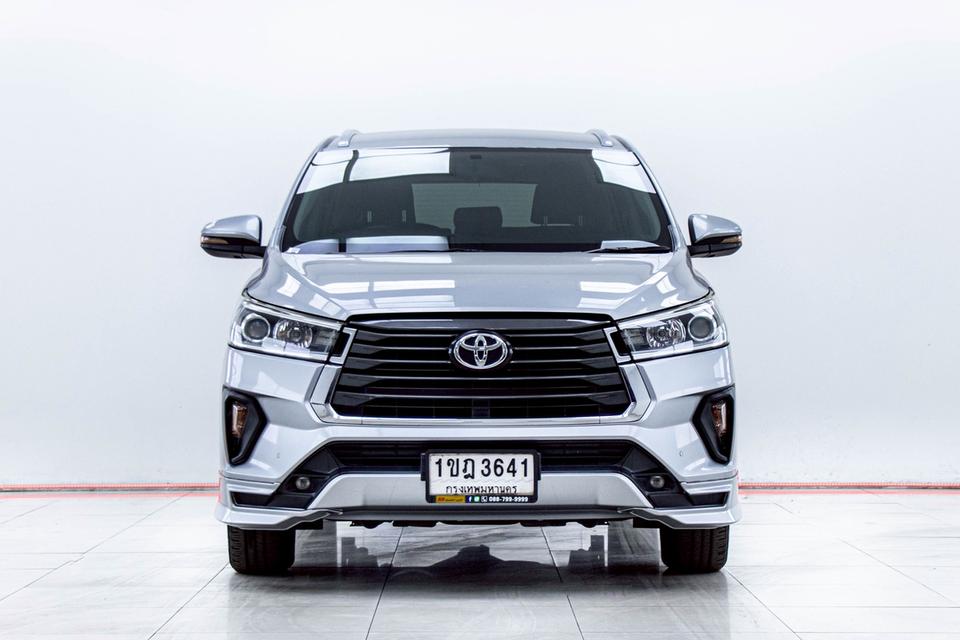 ✨ TOYOTA INNOVA 2.8 CRYSTA AT ปี 2021 ตัวท็อป Crysta รูปย่อยที่ 3