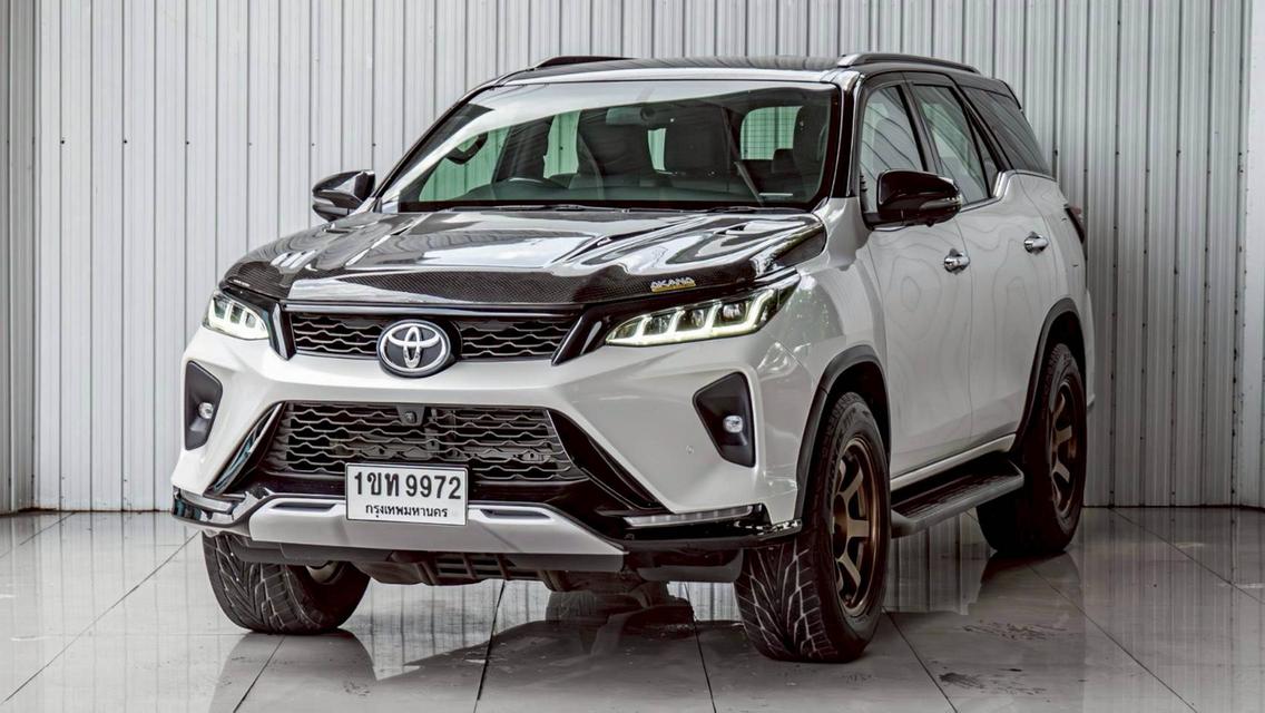 Toyota Fortuner 2.4Ledender ปี20