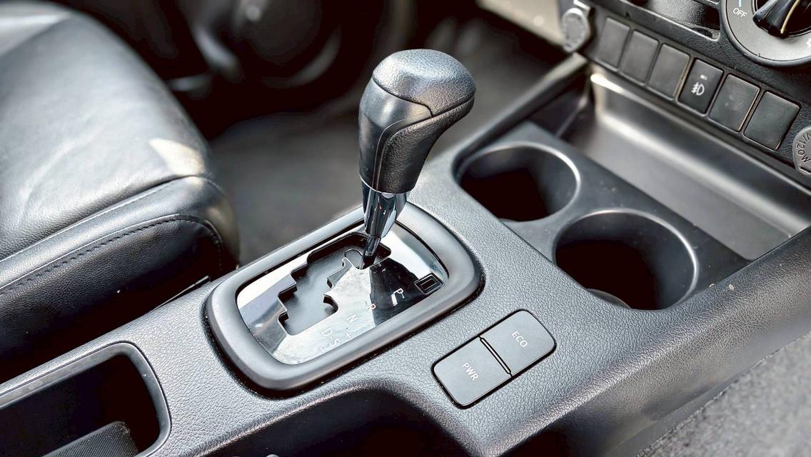 Toyota Revo 2.4Entry Z ปี22 12