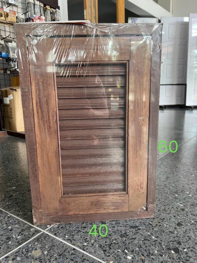 วงกบพร้อมบานเกล็ดไม้เนื้อแข็ง(ยังไม่ได้ติดบานพับ)40x60