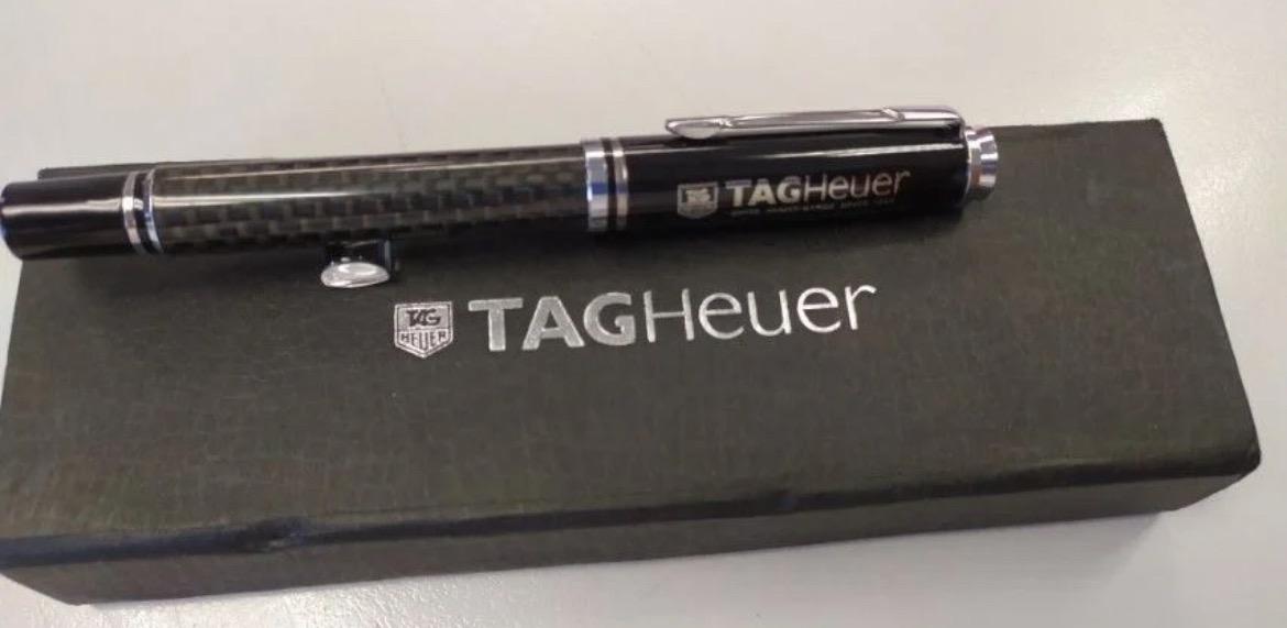 ปล่อยปากกาแบรนด์ Tag Heuer 1