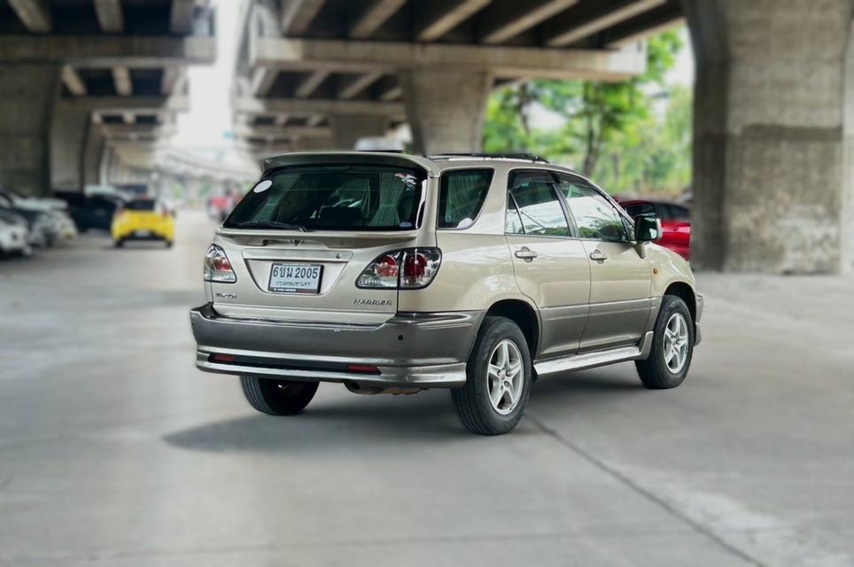 Toyota Harrier 3.0 ปี 2004