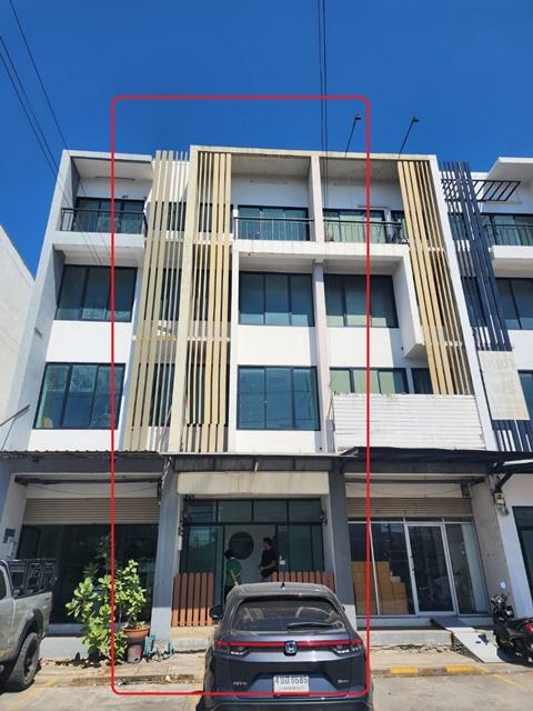 ซอยฉลองกรุง 25-35 PTT ให้เช่าอาคารพาณิชย์ 4ชั้น 23 ตร.วา 370 ตร.ม. ติดถนนใหญ่ ลาดกระบัง ตลาดจตุจักรคุ้มเกล้า 2.3 กม. ตลา 1