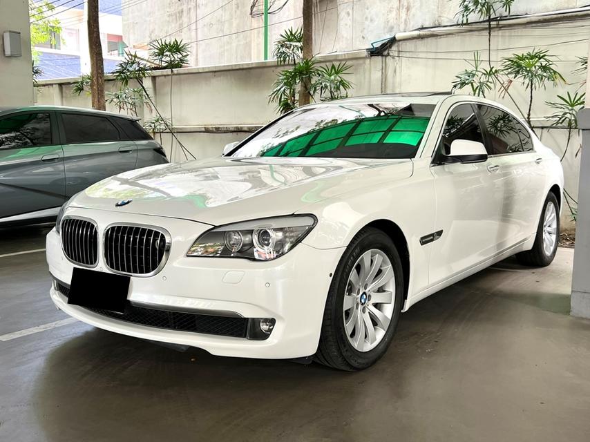 รถเข้าใหม่! BMW 730LD (F02) ปี 2010 สีขาว