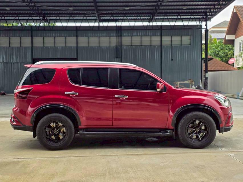 Isuzu MU-X 3.0The Onyx ปี20 4
