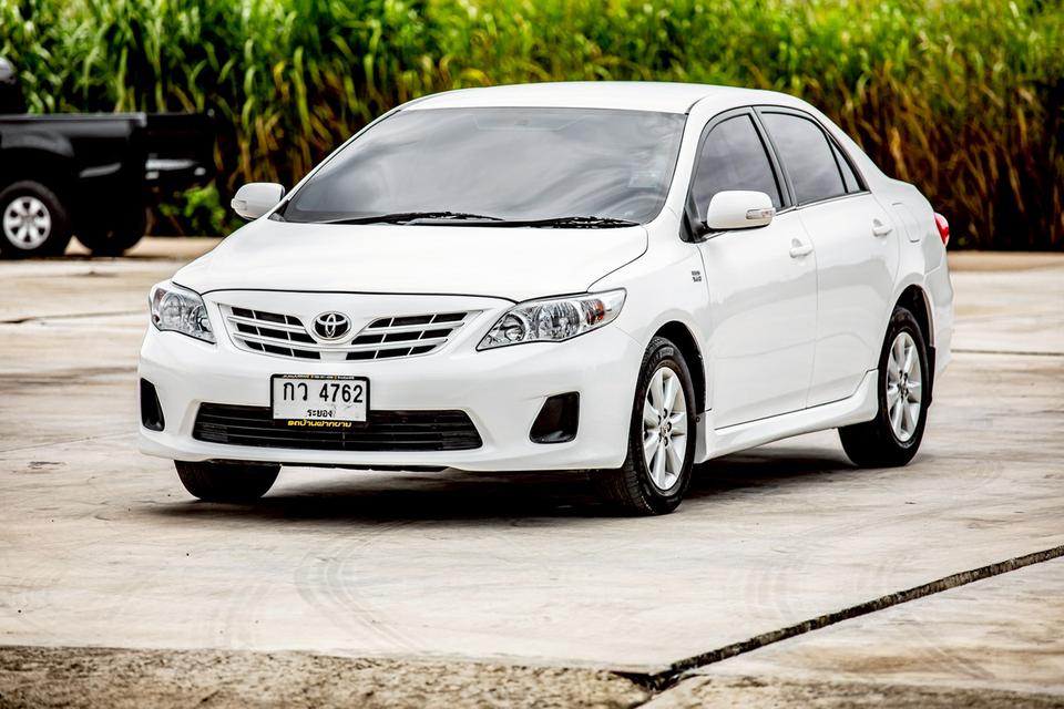 Toyota Altis 1.6E ปี 2012 สีขาว สวยสภาพดี